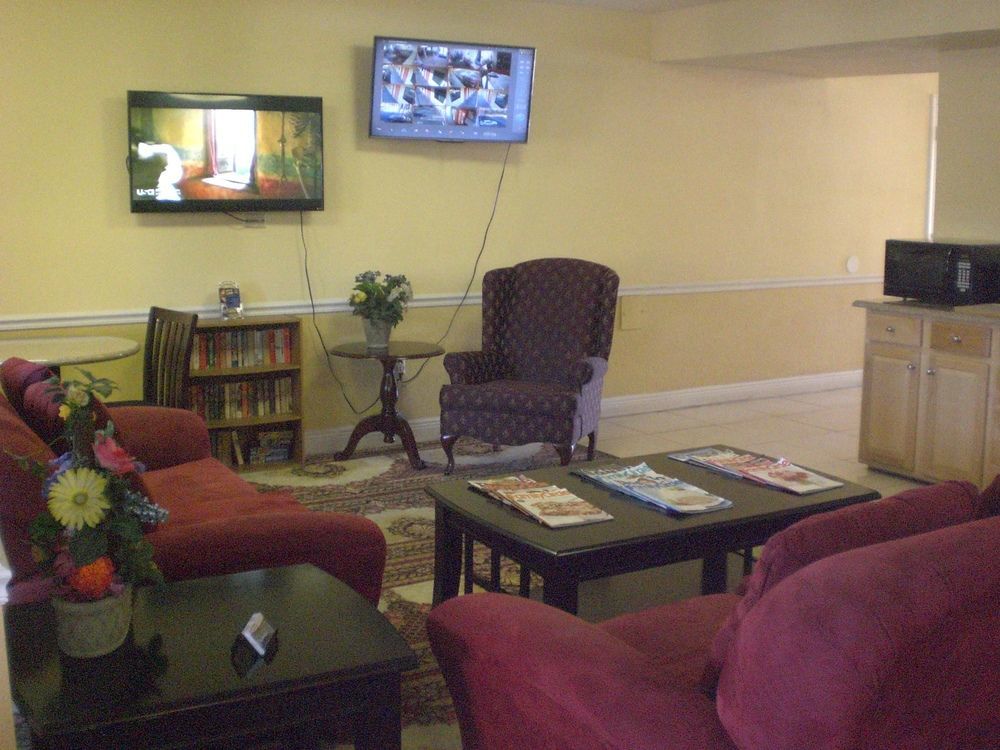 Executive Garden Titusville Hotel Bagian luar foto