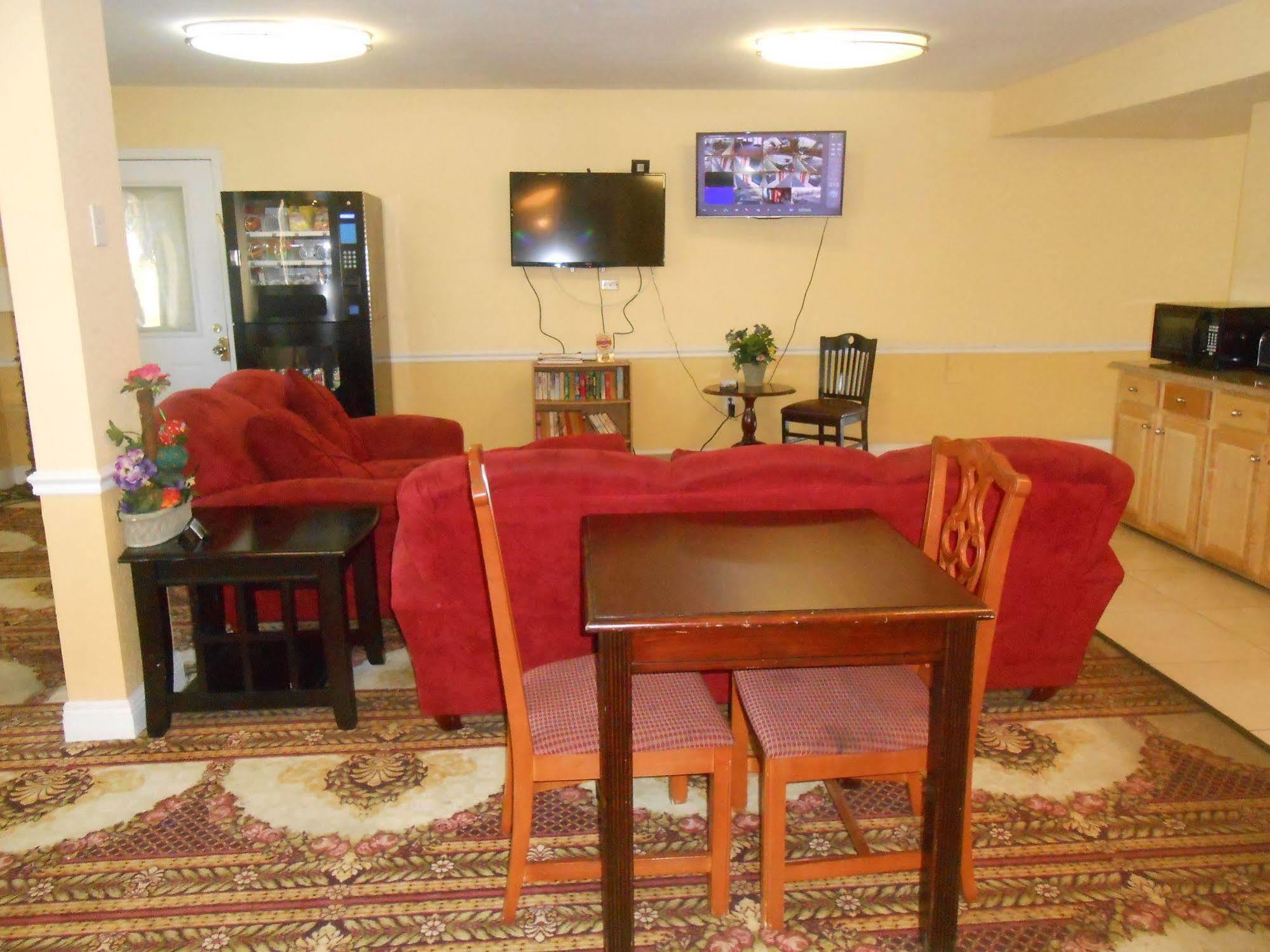 Executive Garden Titusville Hotel Bagian luar foto