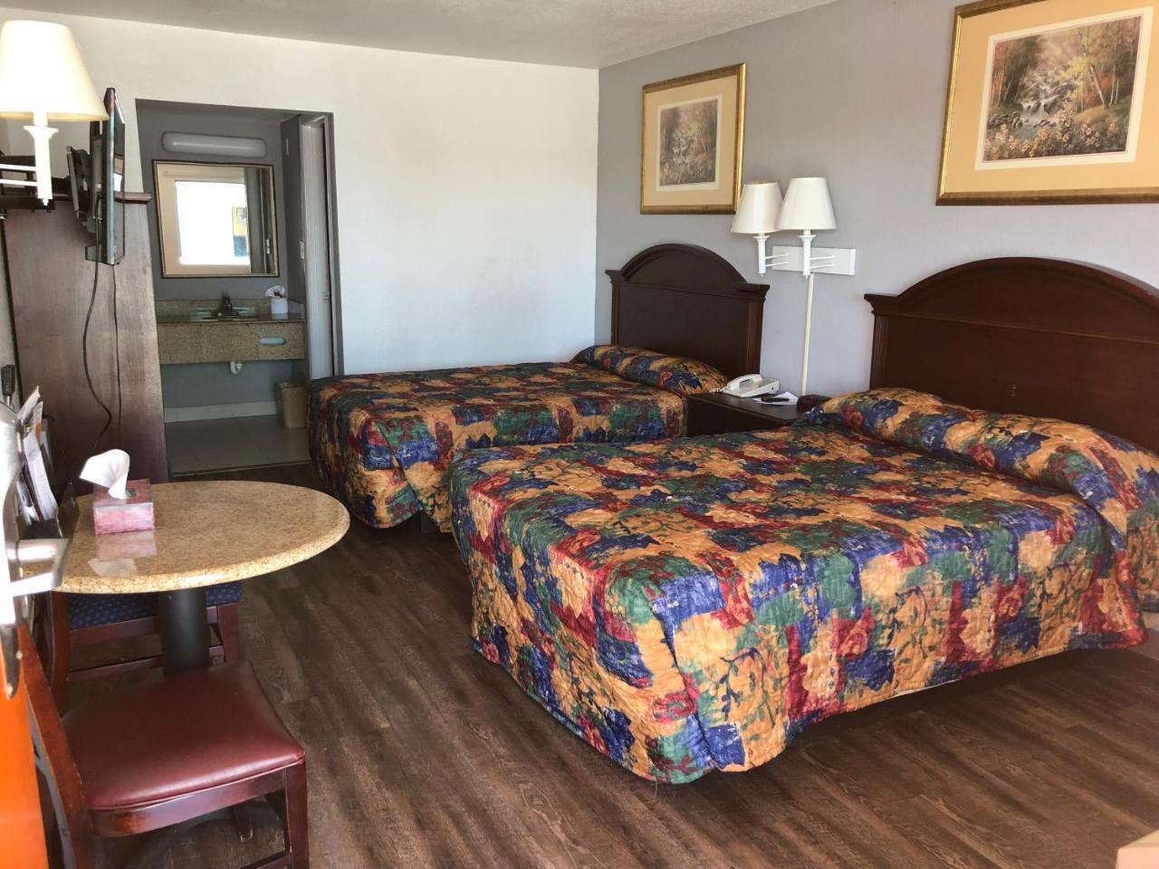 Executive Garden Titusville Hotel Bagian luar foto